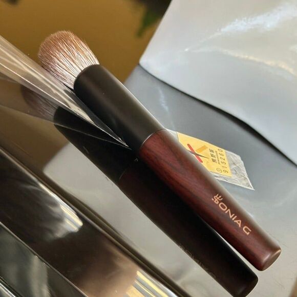 NEW Sonia G LIMITED EDITION Japanese Keyaki Mini Base Brush Complexion Travel - Picture 7 of 12